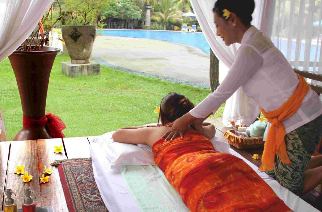 Singgasana Hotel Surabaya Dış mekan fotoğraf