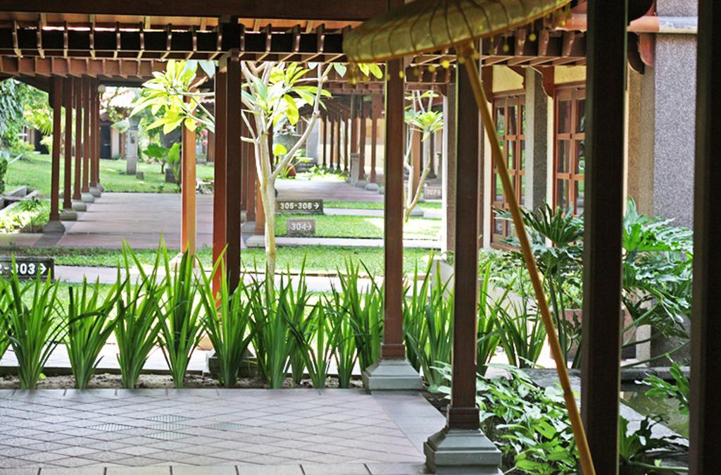 Singgasana Hotel Surabaya Dış mekan fotoğraf