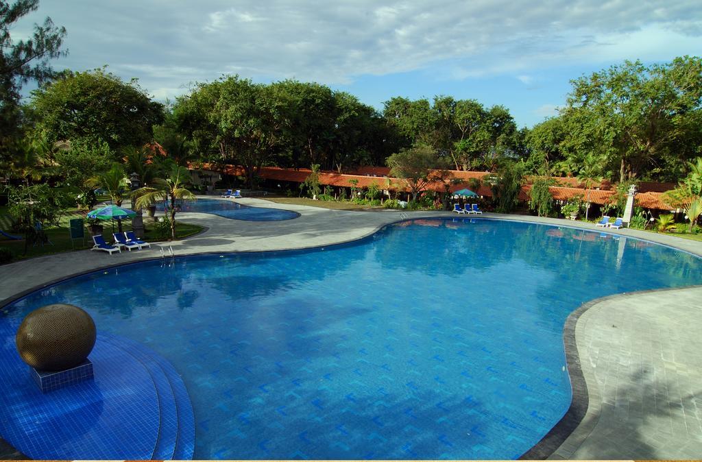 Singgasana Hotel Surabaya Dış mekan fotoğraf