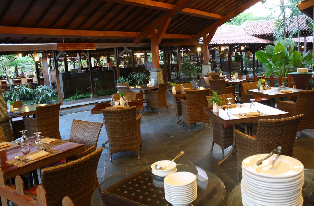 Singgasana Hotel Surabaya Dış mekan fotoğraf