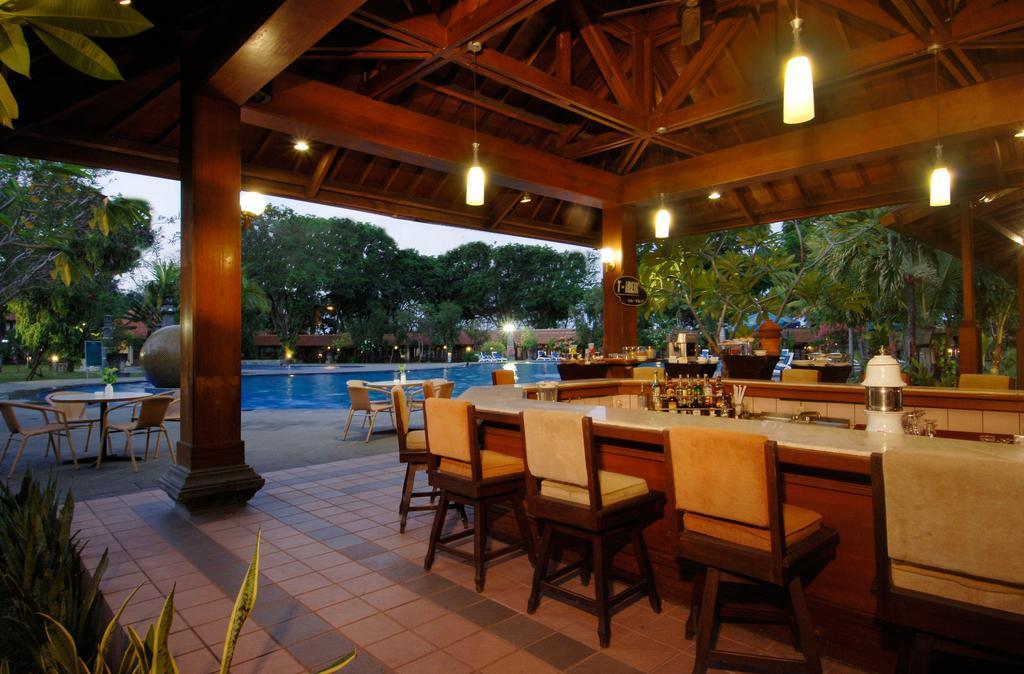 Singgasana Hotel Surabaya Dış mekan fotoğraf
