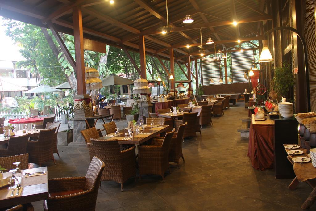 Singgasana Hotel Surabaya Dış mekan fotoğraf