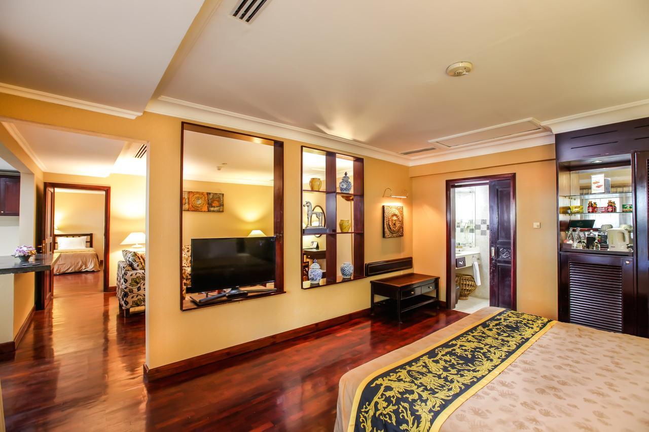 Singgasana Hotel Surabaya Dış mekan fotoğraf