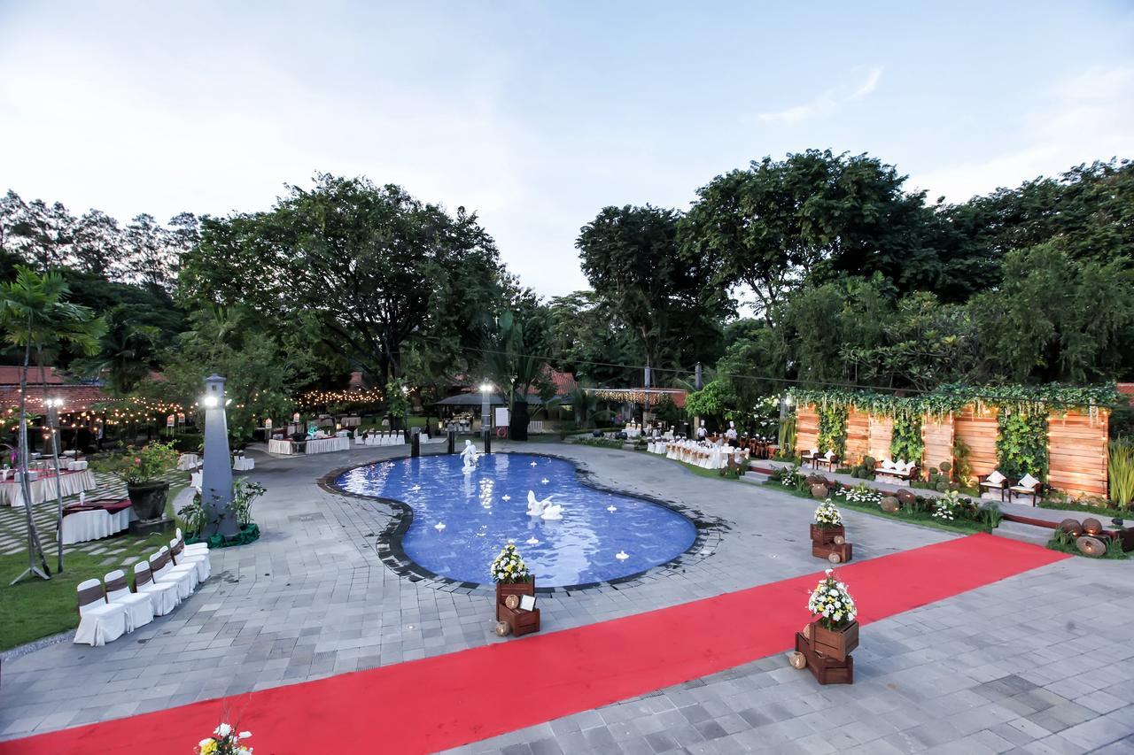 Singgasana Hotel Surabaya Dış mekan fotoğraf