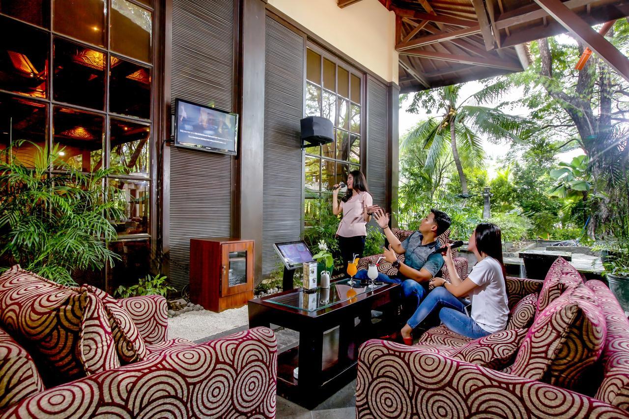 Singgasana Hotel Surabaya Dış mekan fotoğraf
