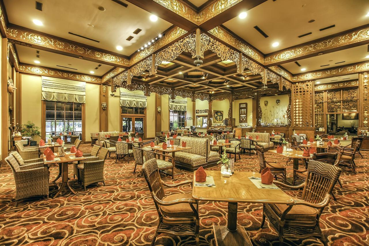 Singgasana Hotel Surabaya Dış mekan fotoğraf