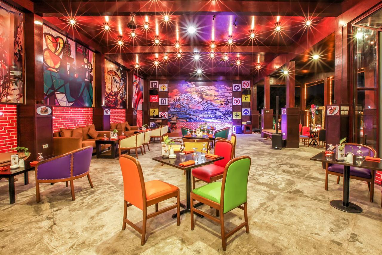 Singgasana Hotel Surabaya Dış mekan fotoğraf