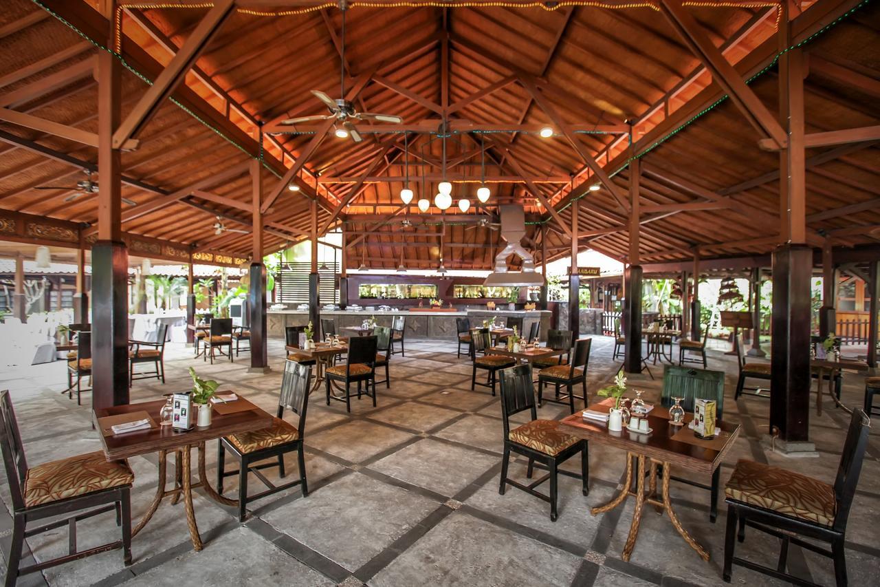 Singgasana Hotel Surabaya Dış mekan fotoğraf