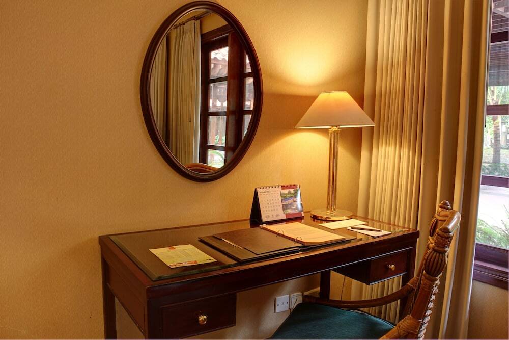 Singgasana Hotel Surabaya Dış mekan fotoğraf